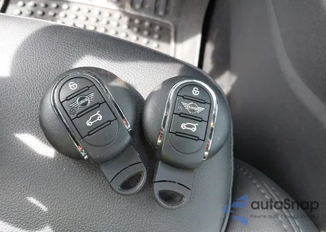 2020 Mini Clubman Cooper S z USA, uszkodzony, nr VIN WMWXJ1C04L2M33050